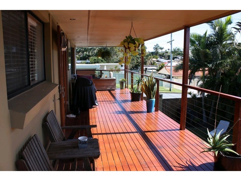 125 Bamboo Avenue, Benowa QLD 4217