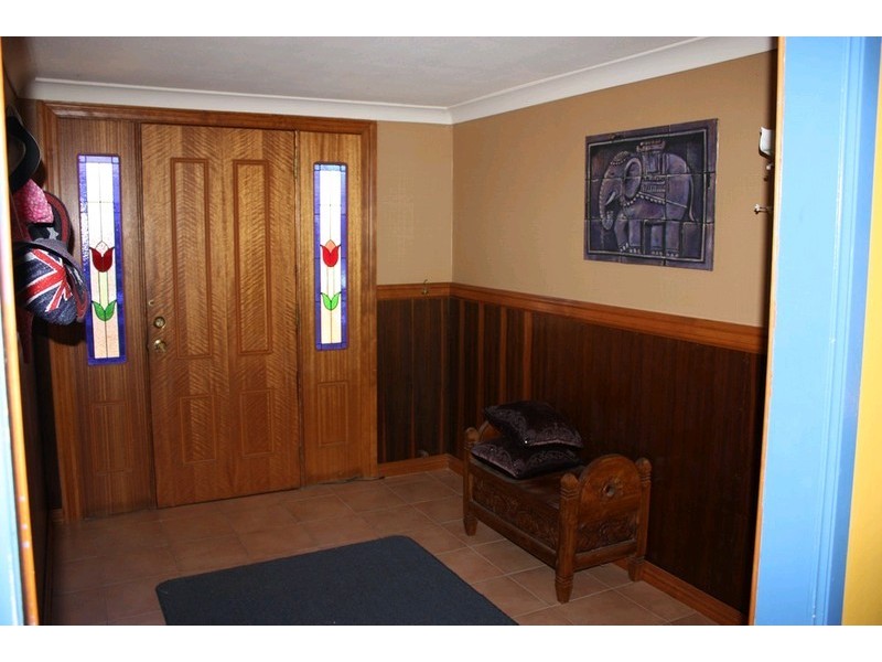 125 Bamboo Avenue, Benowa QLD 4217