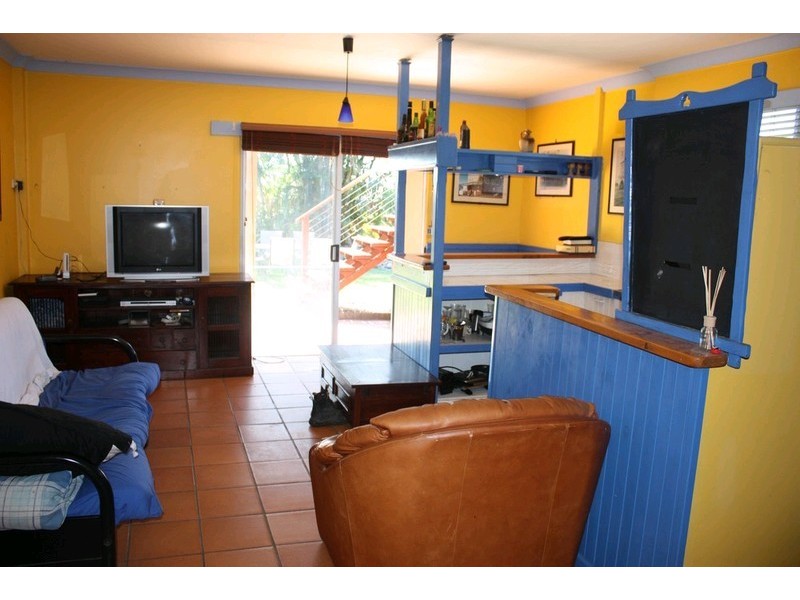 125 Bamboo Avenue, Benowa QLD 4217