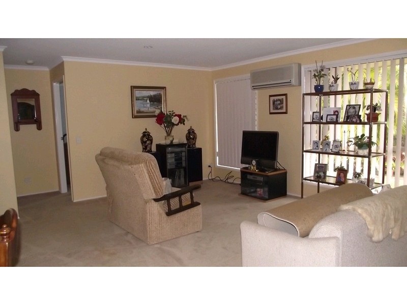 1/8 Keats Place, Nerang QLD 4211