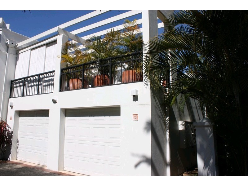 6/Odyssey/100 Cotlew Street East, Southport QLD 4215