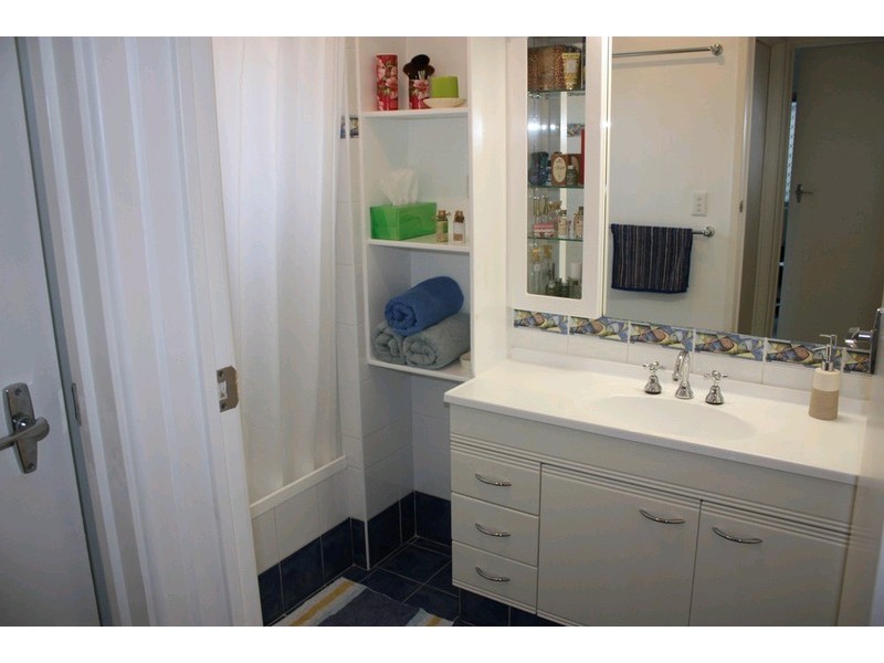 98 Hansford Road, Coombabah QLD 4216