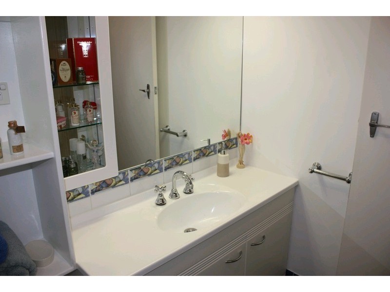 98 Hansford Road, Coombabah QLD 4216