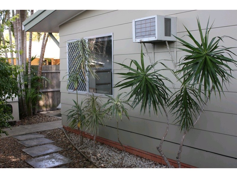 98 Hansford Road, Coombabah QLD 4216