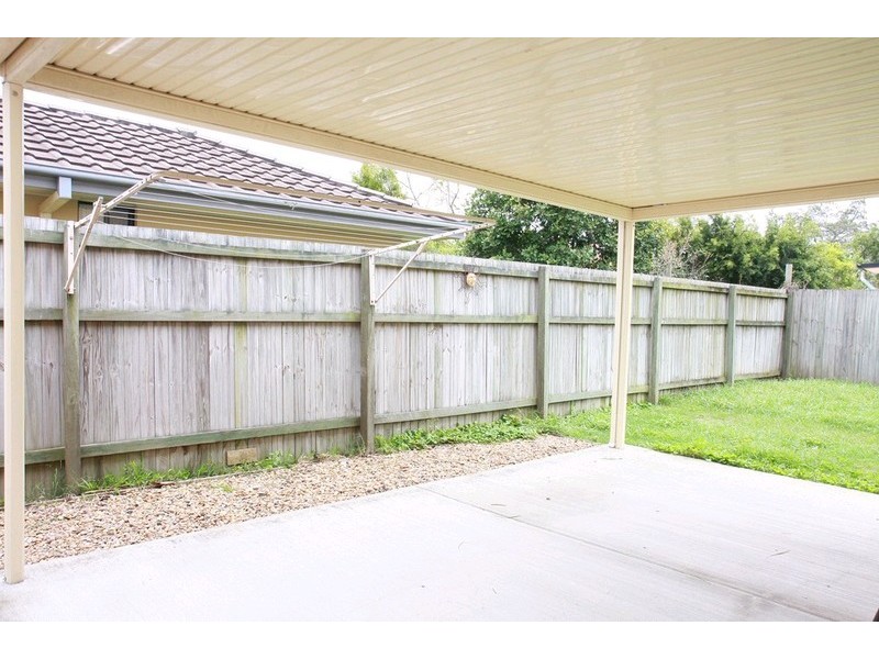 1/8 Hialeah Crescent, Helensvale QLD 4212