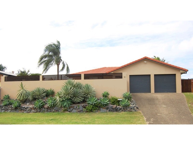 13 Mingaletta Drive, Ashmore QLD 4214