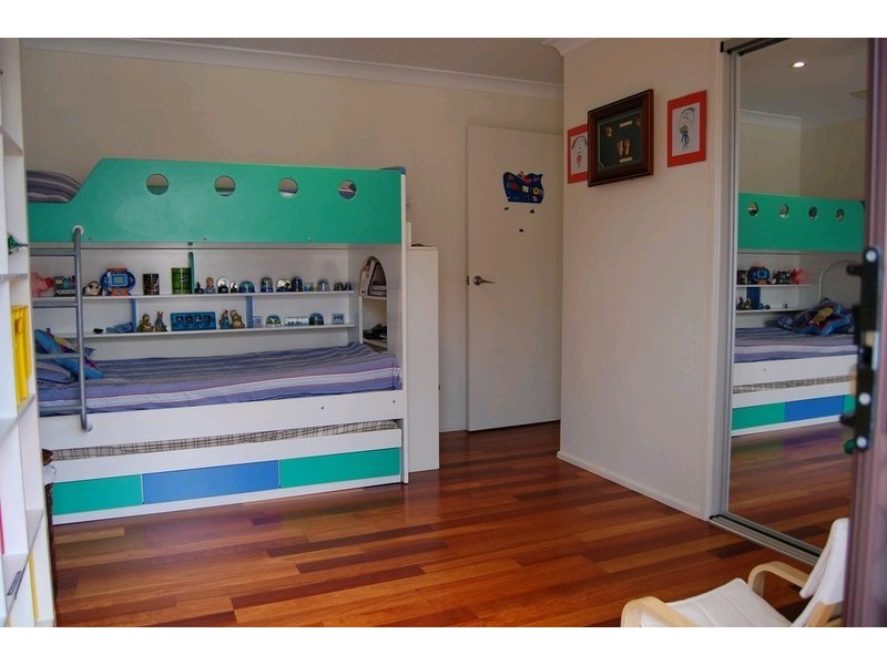 13 Mingaletta Drive, Ashmore QLD 4214