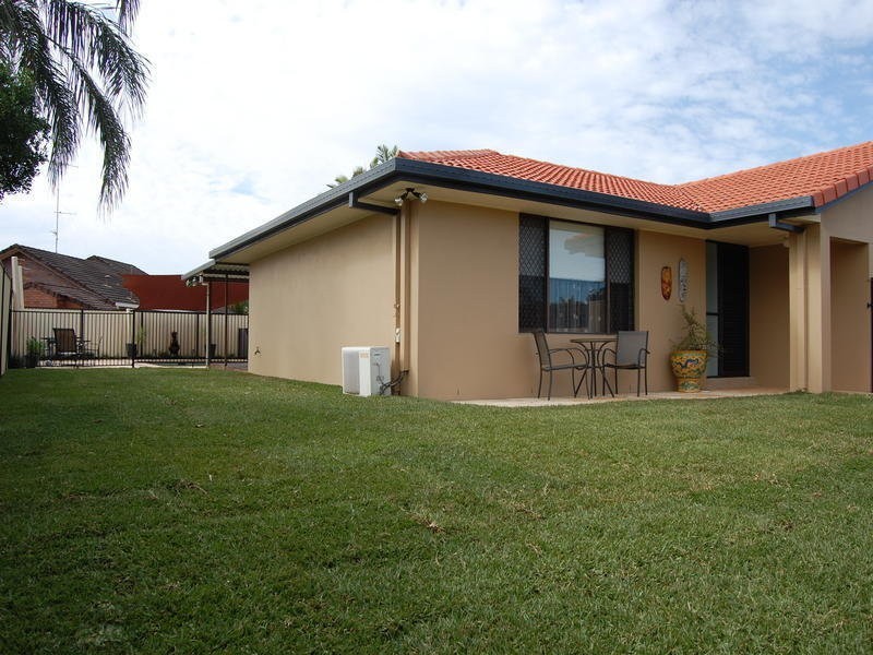 13 Mingaletta Drive, Ashmore QLD 4214