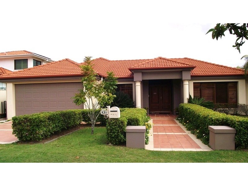 32 Tee Trees Boulevard, Arundel QLD 4214