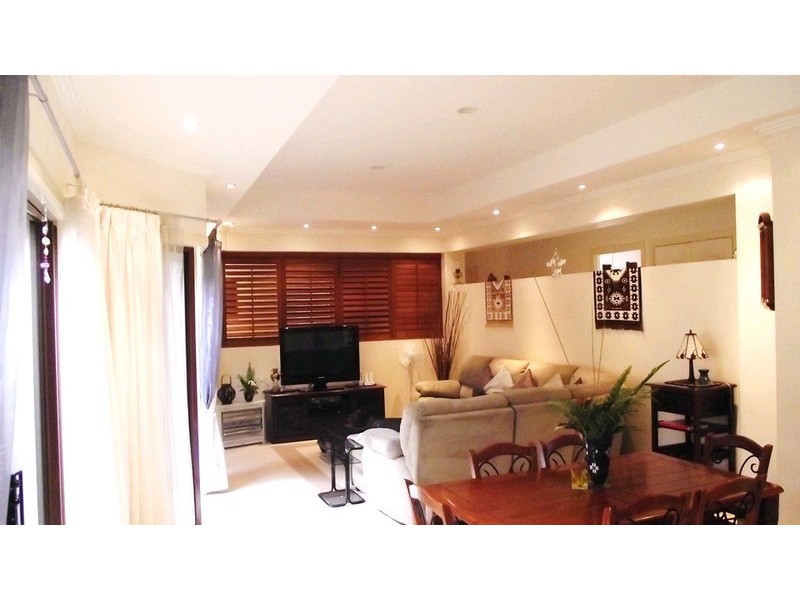 32 Tee Trees Boulevard, Arundel QLD 4214