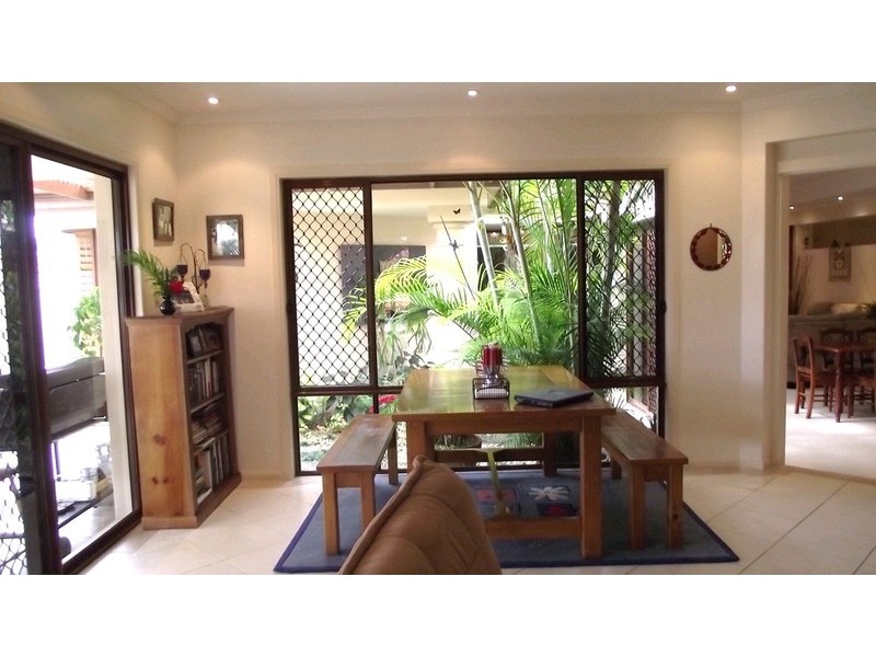 32 Tee Trees Boulevard, Arundel QLD 4214