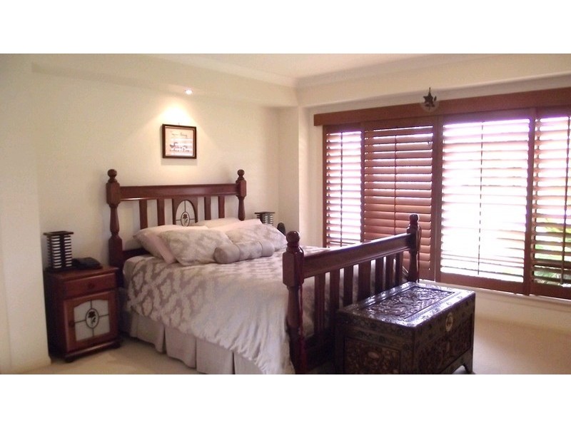 32 Tee Trees Boulevard, Arundel QLD 4214