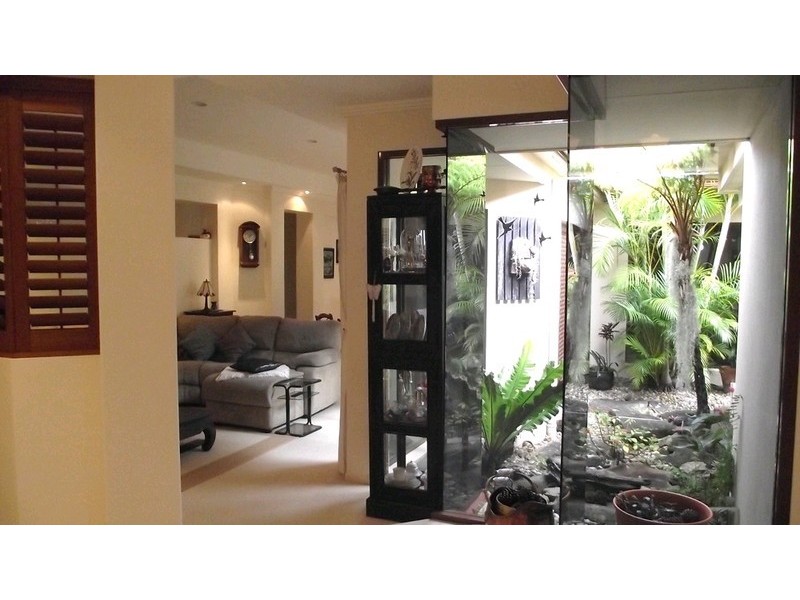 32 Tee Trees Boulevard, Arundel QLD 4214