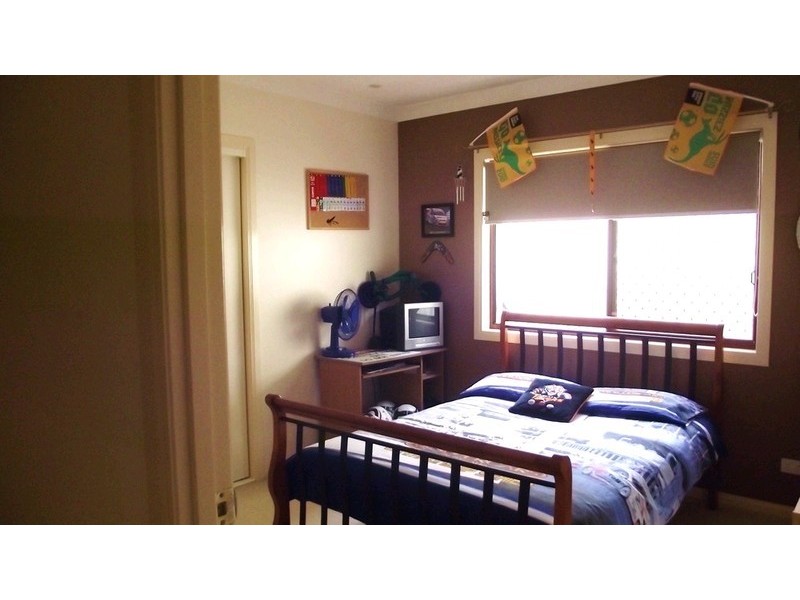 32 Tee Trees Boulevard, Arundel QLD 4214