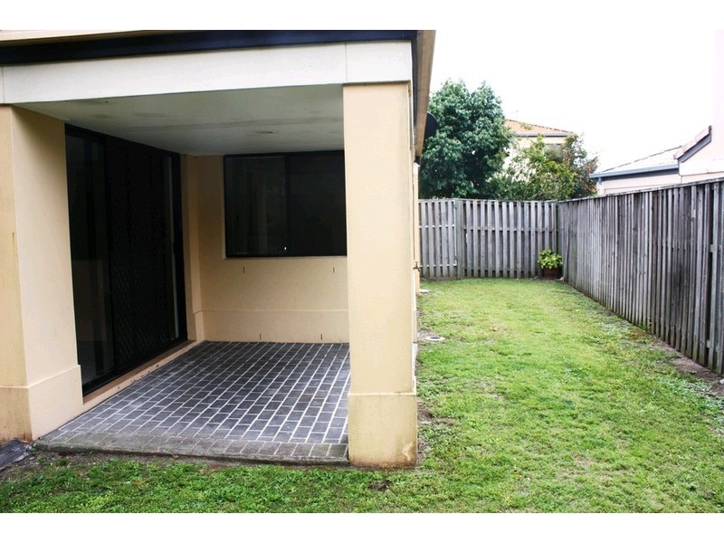 67 The Estuary, Coombabah QLD 4216