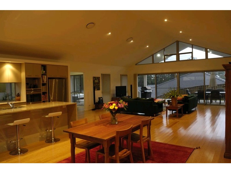 48 Roberts Drive, Maudsland QLD 4210