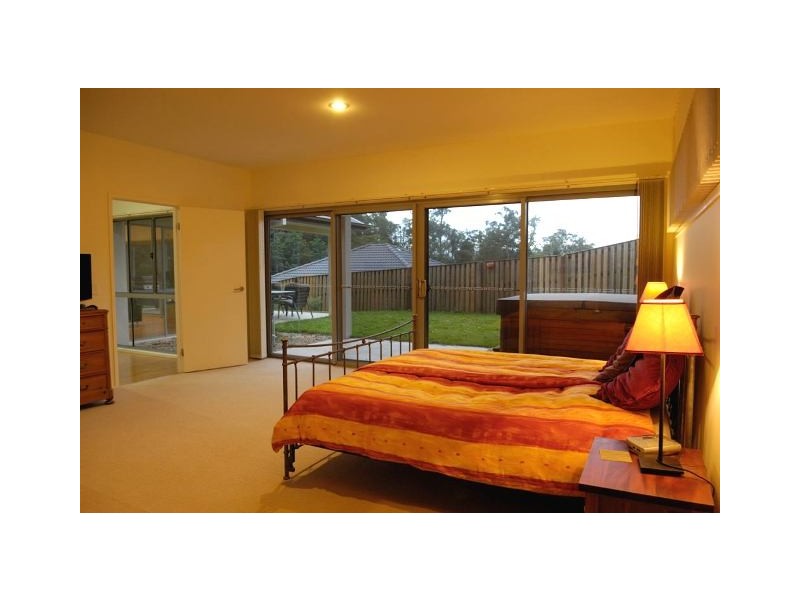 48 Roberts Drive, Maudsland QLD 4210