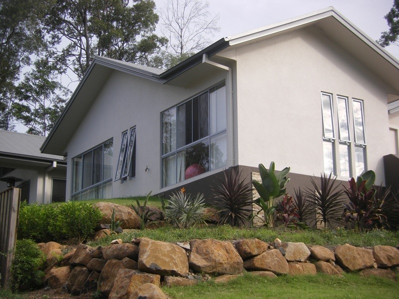 48 Roberts Drive, Maudsland QLD 4210