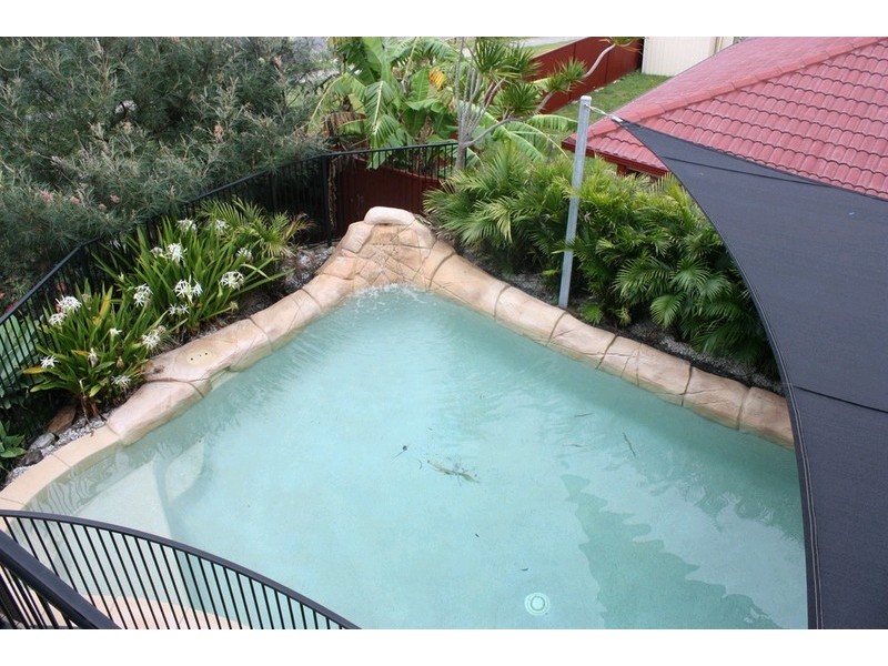 67 Zane Street, Molendinar QLD 4214