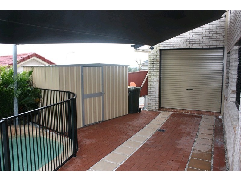 67 Zane Street, Molendinar QLD 4214