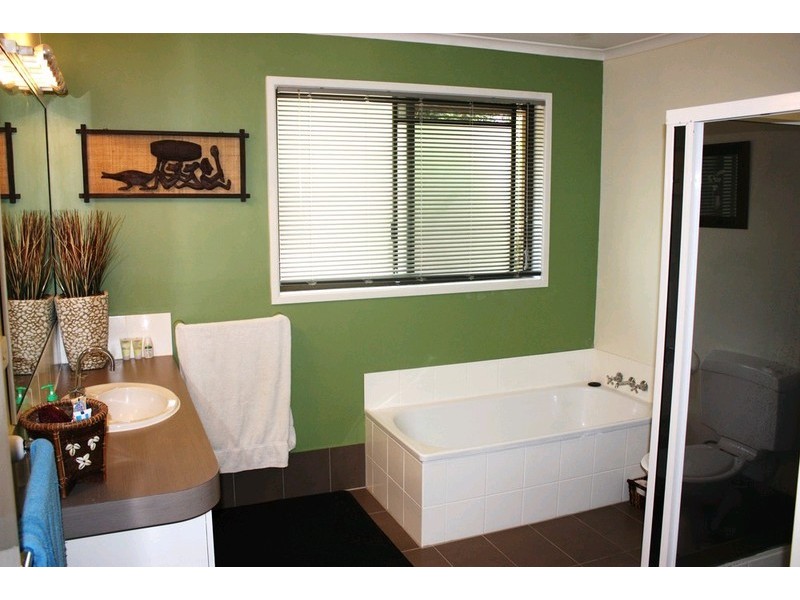 12 Milparinka Terrace, Ashmore QLD 4214