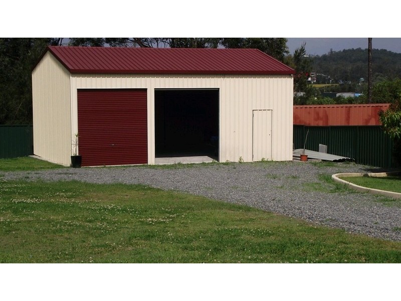 16 Connemara Road, Gaven QLD 4211