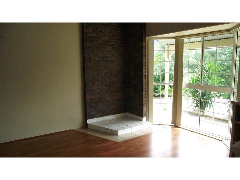 16 Connemara Road, Gaven QLD 4211