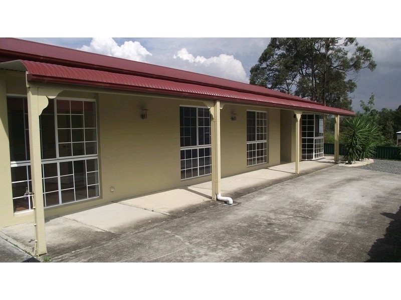 16 Connemara Road, Gaven QLD 4211