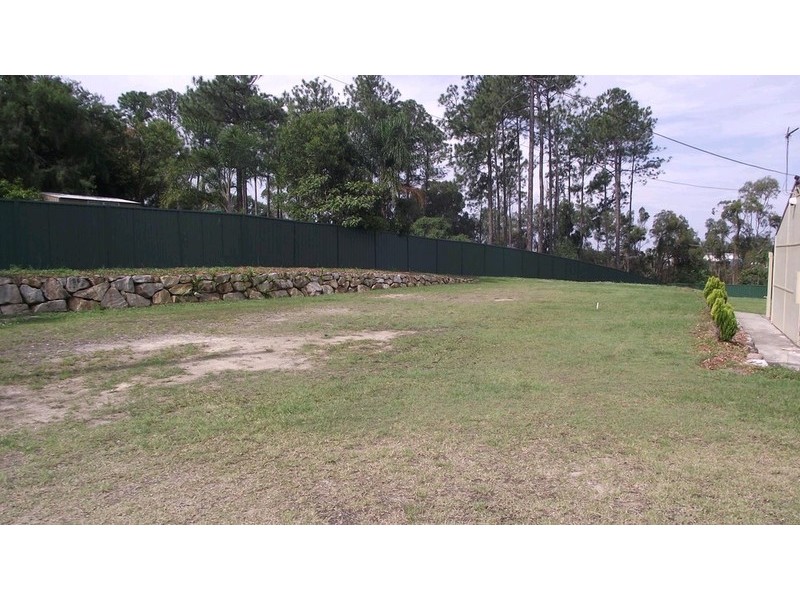 16 Connemara Road, Gaven QLD 4211