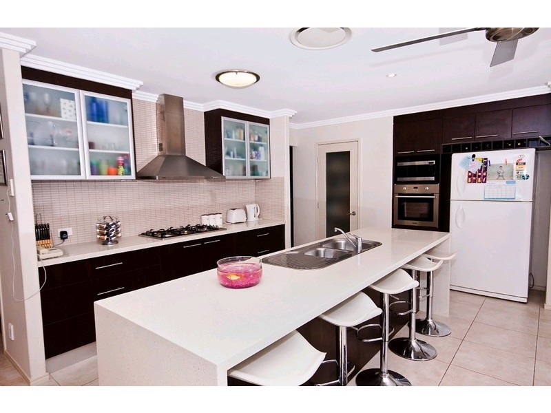 22 Southaven Drive, Helensvale QLD 4212