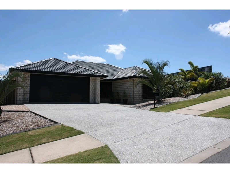 3 Diamantina Circuit, Pacific Pines QLD 4211