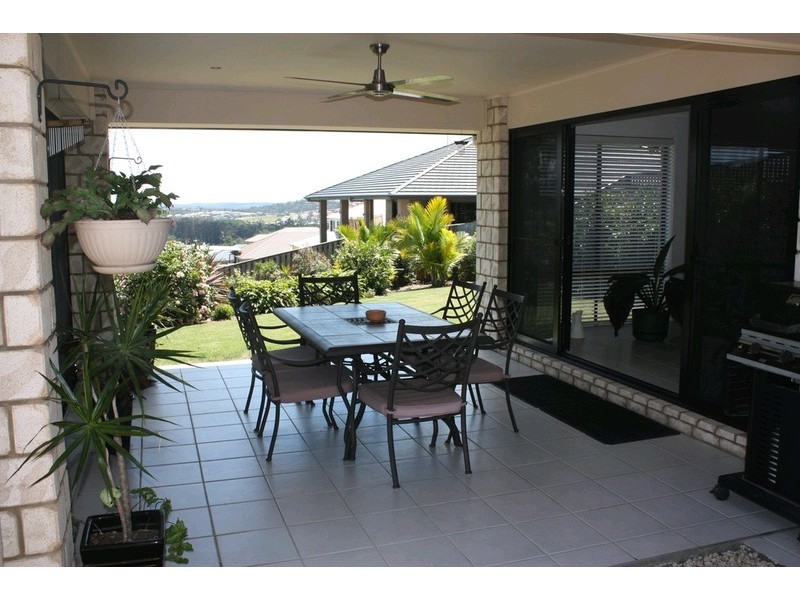 3 Diamantina Circuit, Pacific Pines QLD 4211