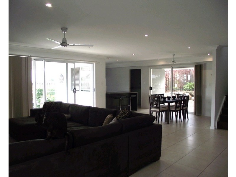 33 Kelsey Circuit, Nerang QLD 4211