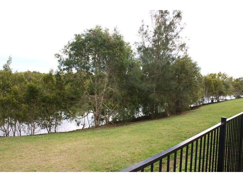 67 The Estuary, Coombabah QLD 4216