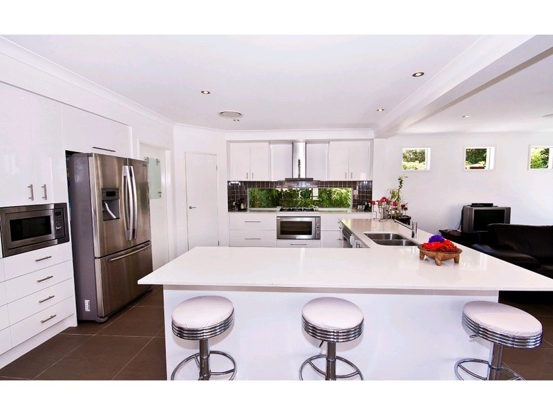 39 Shaw Street, Southport QLD 4215