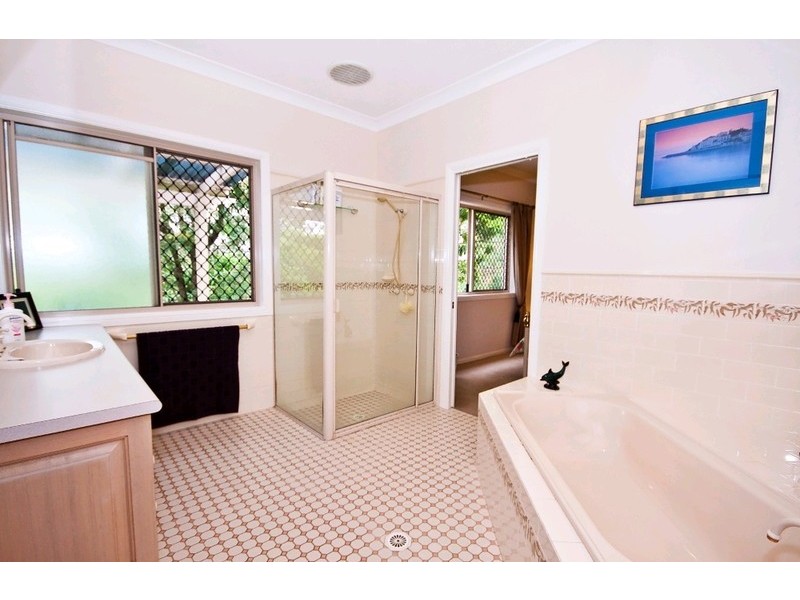 54 Tunbridge Drive, Nerang QLD 4211