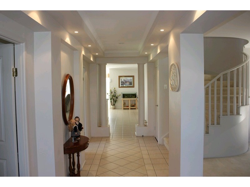 13 Westlake Court, Monterey Keys QLD 4212