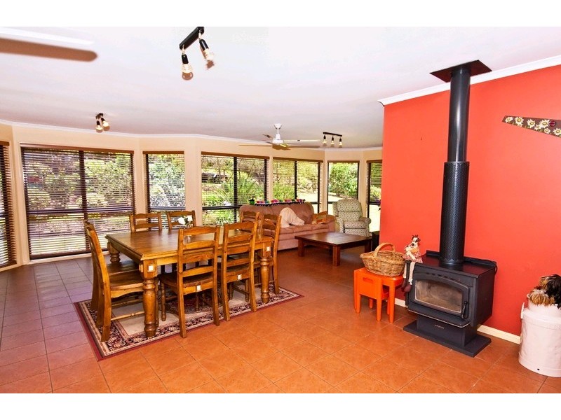 22-24 Trentbridge Court, Mount Nathan QLD 4211