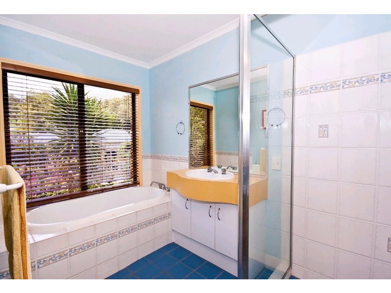 22-24 Trentbridge Court, Mount Nathan QLD 4211