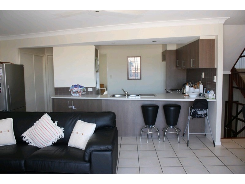 6/2 Palma Crescent, Varsity Lakes QLD 4227