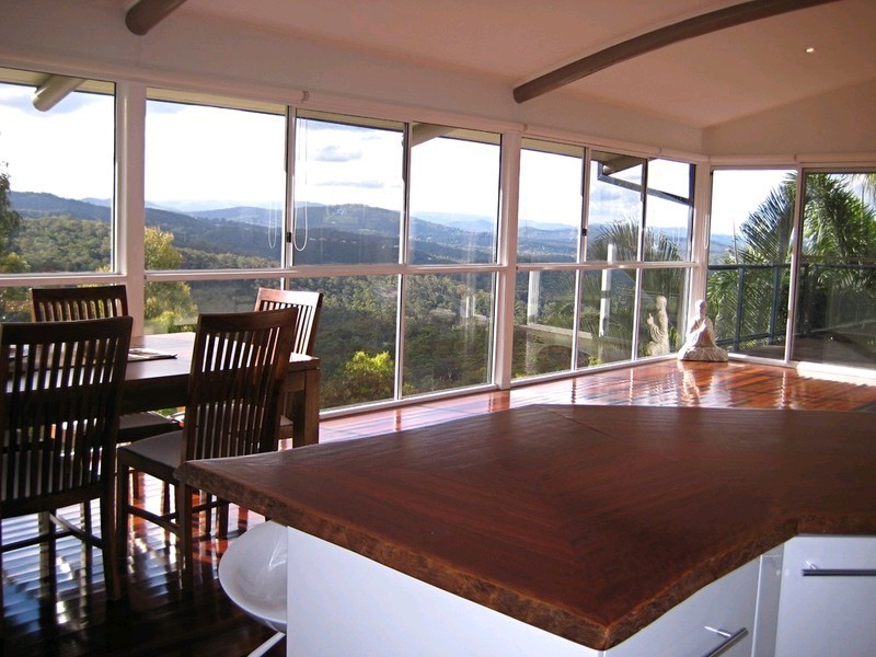 200 Chesterfield Drive, Bonogin QLD 4213