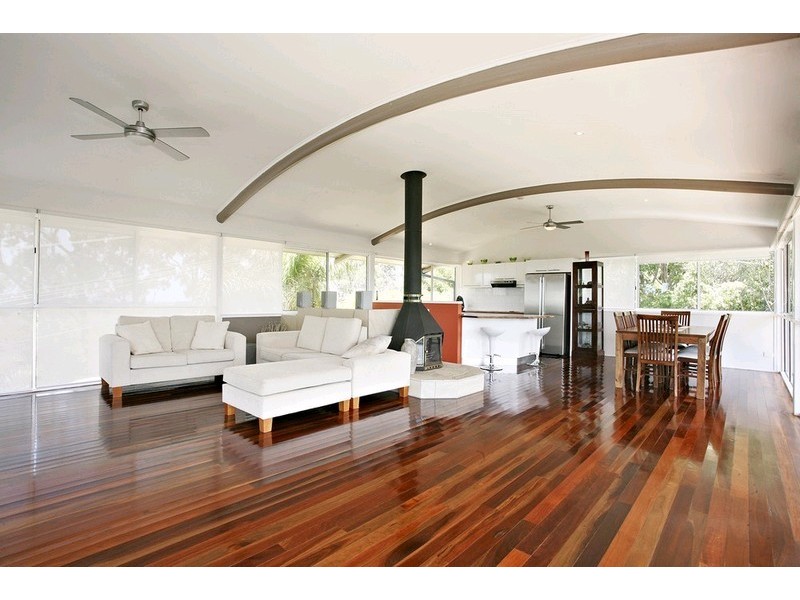 200 Chesterfield Drive, Bonogin QLD 4213