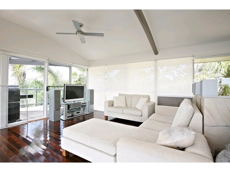 200 Chesterfield Drive, Bonogin QLD 4213