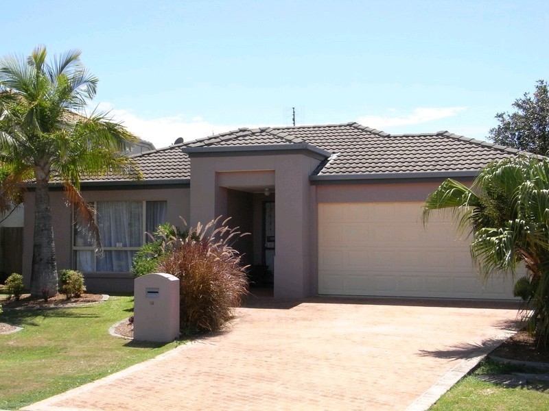 28 Marble Arch Place, Arundel QLD 4214