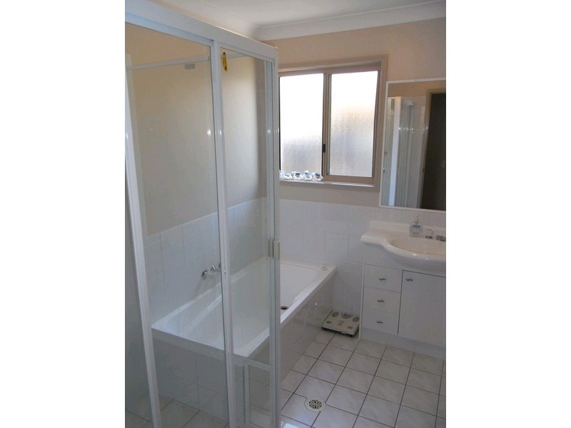 28 Marble Arch Place, Arundel QLD 4214