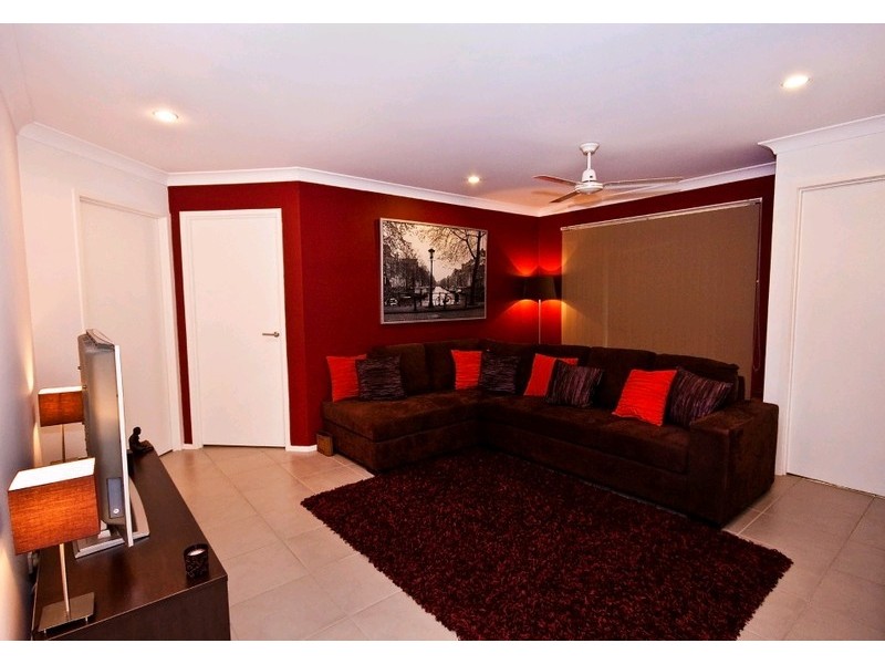 62 Cobb & Co Drive, Oxenford QLD 4210