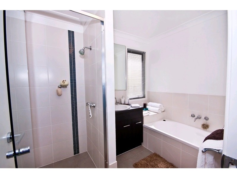 62 Cobb & Co Drive, Oxenford QLD 4210