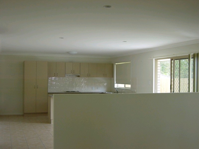 7 Debbie Way, Nerang QLD 4211