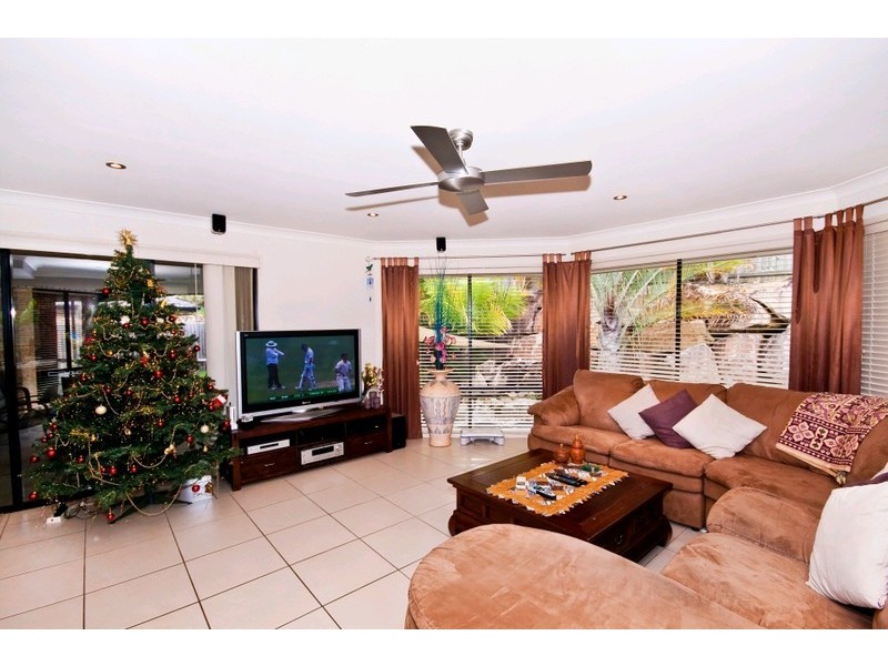 62 Highcrest Circuit, Molendinar QLD 4214