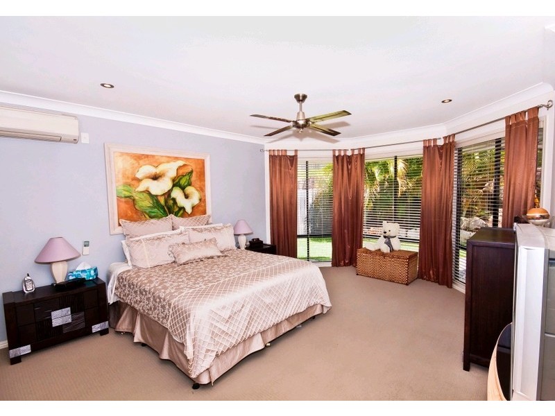 62 Highcrest Circuit, Molendinar QLD 4214